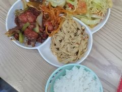 -晓宇盒饭(民安街店)
