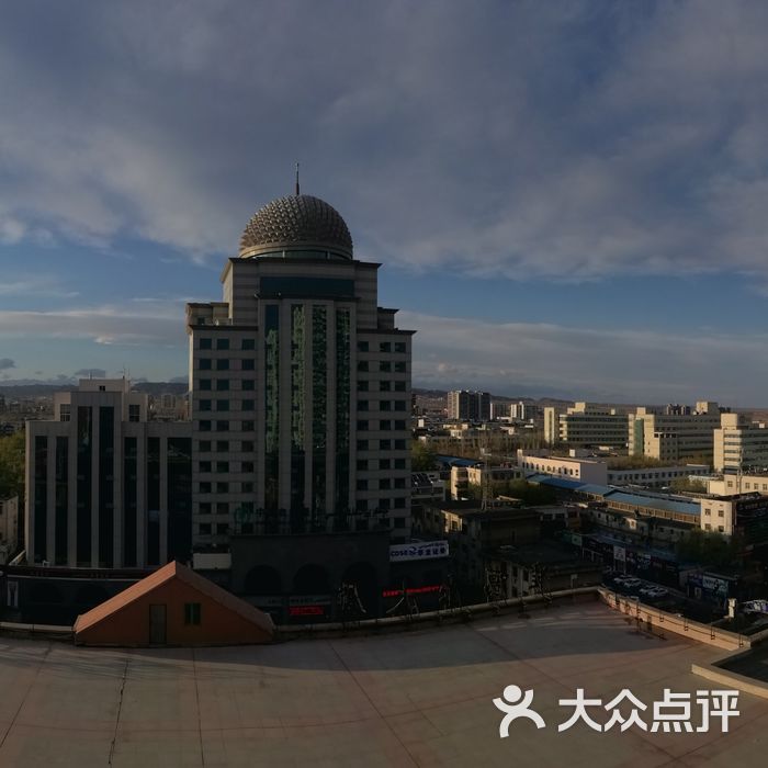 新疆鸿福准噶尔大饭店