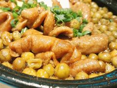 砂锅青豆焗肥肠-晶泽丽琅·鱼鲜川菜(川师店)
