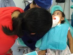 -岳辰齿科(浦东长泰店)