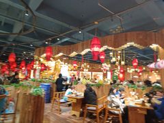 -老滇山寨•云南特色菜•地方菜•民族风情歌舞表演(金碧店)