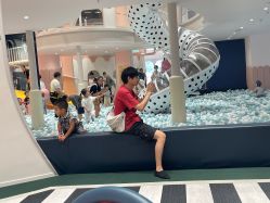 -奈尔宝·儿童乐园·亲子餐厅(鄞州万达店)