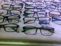 店内环境-提一眼镜·蔡司·依视路(小寨店)