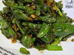 油淋樟树辣椒-何氏排骨(左家塘店)