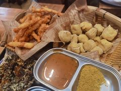 -云阿蛮云南生烫牛肉米线(奉贤路店)