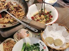 -富正毅三下锅·湘西韵味(天门山索道店)