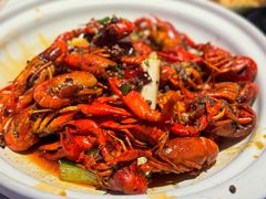 -肥小宝·金牌油焖大虾(襄阳龙虾地标店)