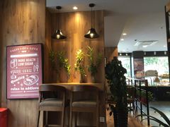 用餐区-爱达乐面包生日蛋糕(华油路店)