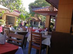 -Mai Mai Restaurant
