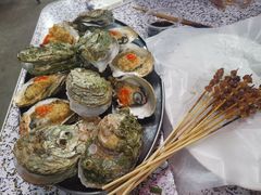 -蚝哥花姐湛江烤生蚝(美丽湾市场店)
