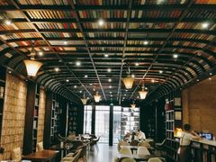 -钟书阁(松江泰晤士小镇店)