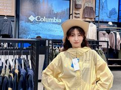 -王府井奥莱棋盘山小镇