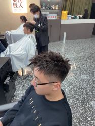 点击看大图 -MOVAN HAIR莫凡匠人发型屋