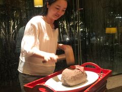 叫化鸡-湖滨28中餐厅·西湖宴·杭州君悦酒店