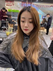 -东秀护肤造型