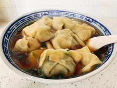 半菜半肉-古徽州馄饨店(宝安路店)