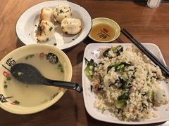 -舒蔡记生煎菜饭(云南中路店)