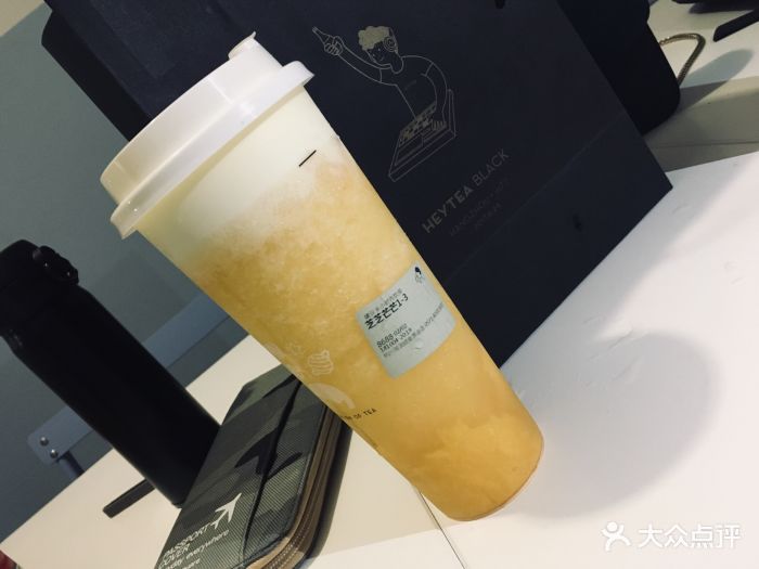 喜茶(湖滨银泰黑金店)芝芝芒芒图片 - 第4505张