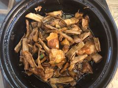 -临街徽菜馆·正宗黄山味