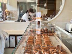 -VERIE BAKEHOUSE