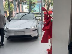 -TESLA 特斯拉(广州天环广场体验店)