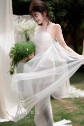 -艾米丽婚纱礼服