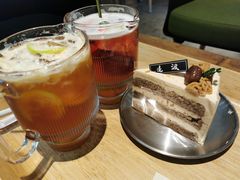 红茶栗子蛋糕-邊渡咖啡