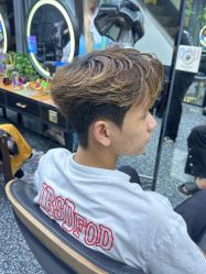 -藤野造型专业烫染接发