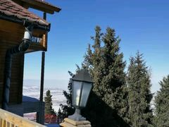 -丝绸之路山地度假区滑雪场