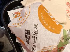 -肯德基(盘龙奥莱店)