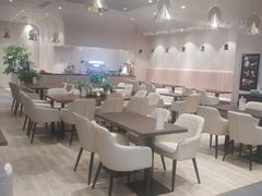 -钟书阁(群光广场店)