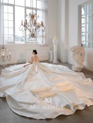 -MISS MIA 婚纱品牌馆