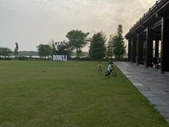 -梁子湖东篱老屋生态庄园