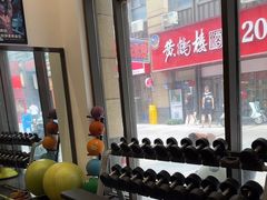 -思迈威健身(积玉桥万达店)