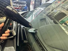 -鲨鱼皮汽车凹陷玻璃修复(静安店)