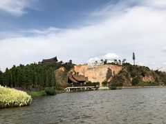 -七彩云南古滇温泉山庄