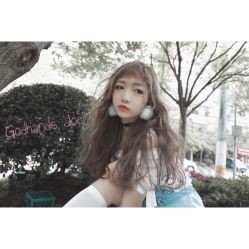 -God Hands发型设计复古会所