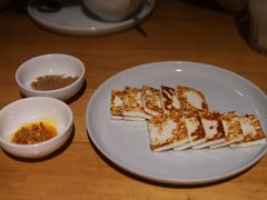 瓦片烤乳饼-一坐一忘云南菜(北京skp店)