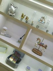 点击看大图 -YESIDO椰岛造型烫发染发