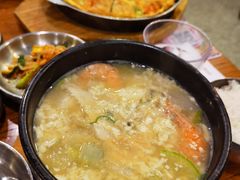 生蚝嫩豆腐汤-姜虎东白丁韩国烤肉(吉利大厦店)