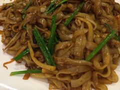 -蚝美人·生蚝海鲜烧烤(茶花园店)