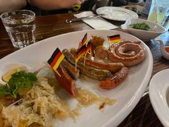 -1886德国汽车餐厅(外滩十六铺码头店)