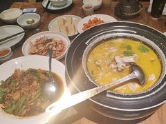 -九锅一堂酸菜鱼(万达广场店)