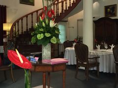 -La Villa French Restaurant