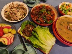 -拾光音乐餐酒吧(告庄星光夜市店)