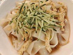 -汗腾格里·风味餐厅(新疆驻京办店)