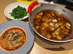 -渝信川菜 · 川味家常菜(财富购物中心店)