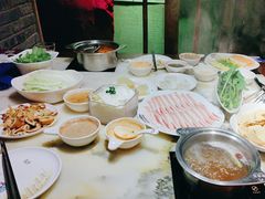 -东道煮牛肉火锅(东盛大街店)