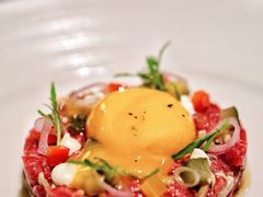 黑松露蘑菇酱牛肉塔塔-圣丰索菲特·法国餐厅