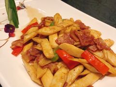 培根炒山药-杭州海华满陇度假酒店